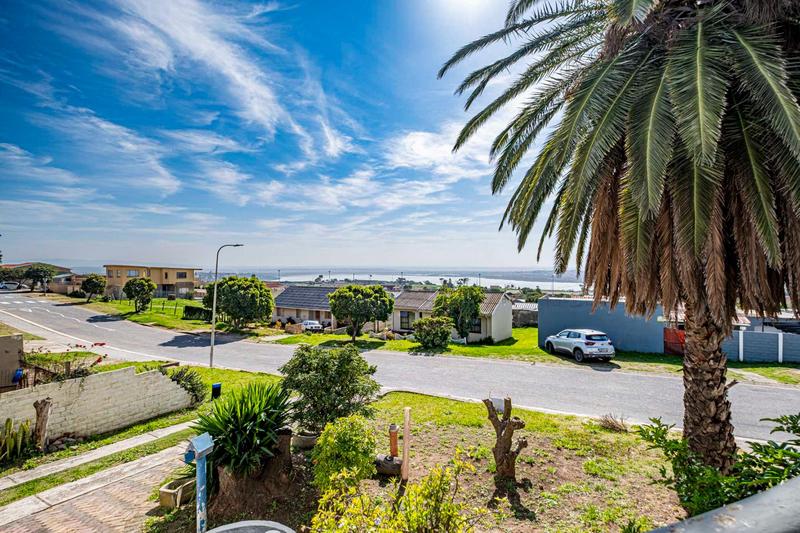 3 Bedroom Property for Sale in Hillside Eastern Cape